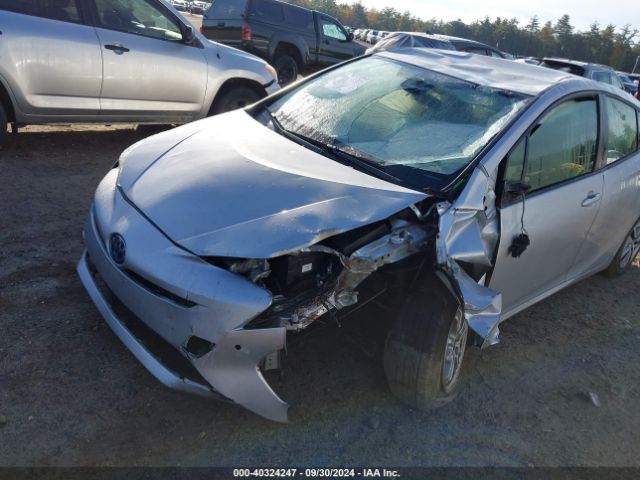 JTDKBRFUXJ3585087 Toyota Prius Two