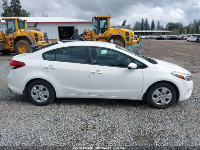3KPFK4A70HE139328 KIA FORTE LX