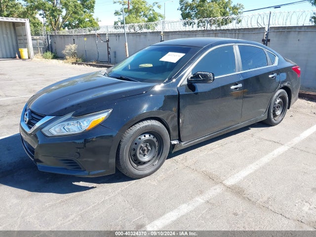 Nissan Altima 2.5 S 2016 1N4AL3AP9GN388910 Image 2