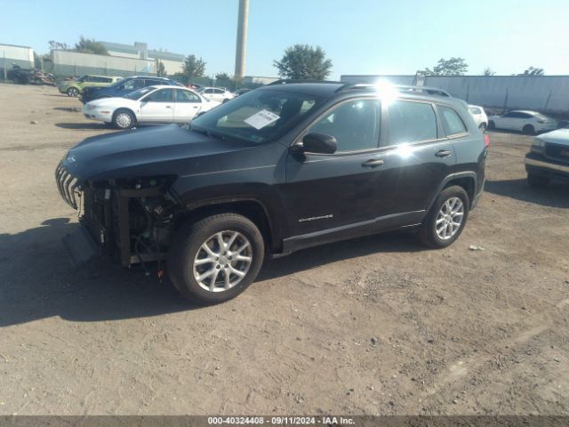 1C4PJMAB3GW142353 Jeep Cherokee Sport