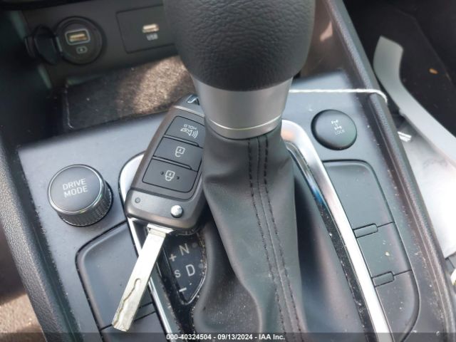 KM8K2CAB9NU889851 Hyundai Kona Se