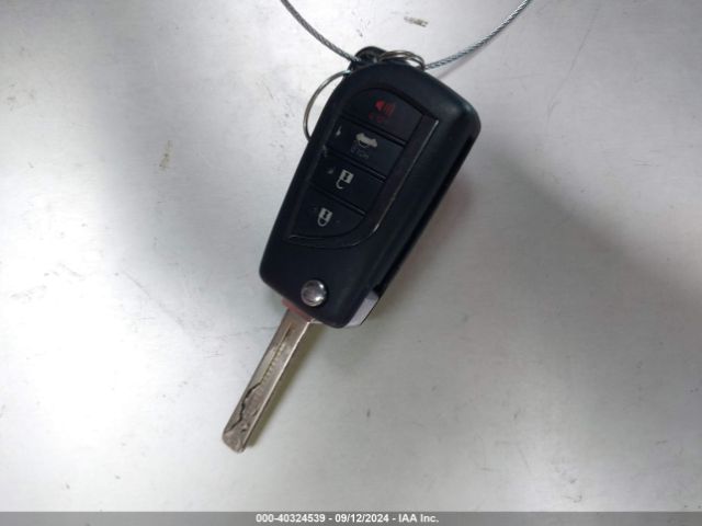 5YFB4MDE3PP058081 Toyota COROLLA LE