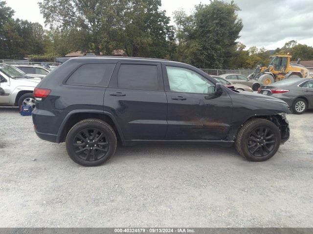 1C4RJFAG8HC895072 Jeep Grand Cherokee Altitude 4x4