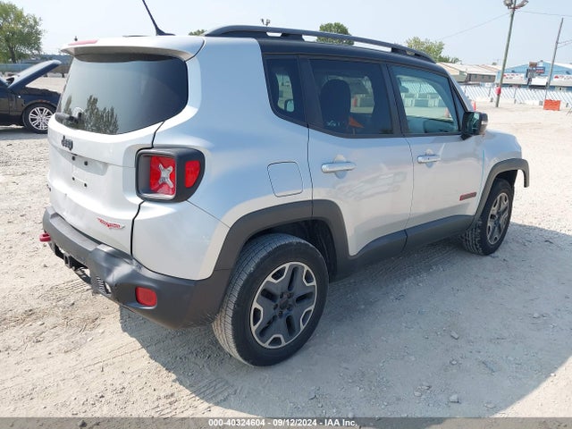 ZACCJBCT8FPC16385 Jeep Renegade Trailhawk