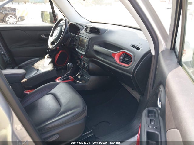 ZACCJBCT8FPC16385 Jeep Renegade Trailhawk