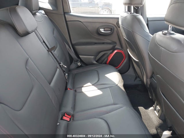 ZACCJBCT8FPC16385 Jeep Renegade Trailhawk