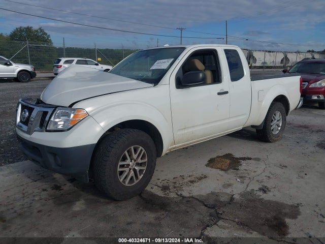 Nissan Frontier Pro-4x/sv 2015 1N6AD0CW8FN761943 Image 2