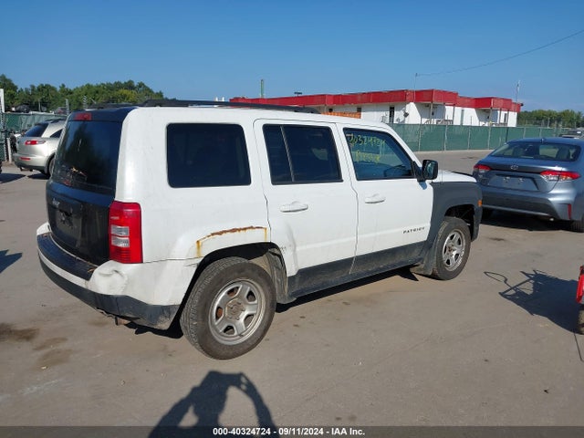 1C4NJRBB4FD408699 Jeep Patriot Sport