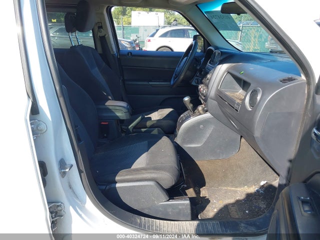 1C4NJRBB4FD408699 Jeep Patriot Sport
