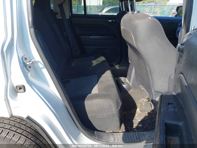 1C4NJRBB4FD408699 Jeep Patriot Sport