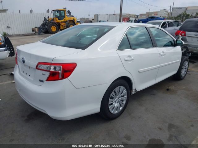4T1BD1FK1EU099581 Toyota Camry Hybrid Le