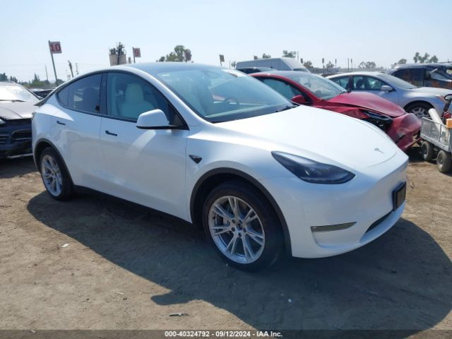 2023 TESLA MODEL Y 7SAYGAEE0PF794358 Photo 0