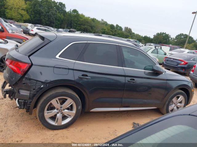 WA1BNAFY9J2220069 Audi Q5 2.0t Premium/2.0t Tech Premium