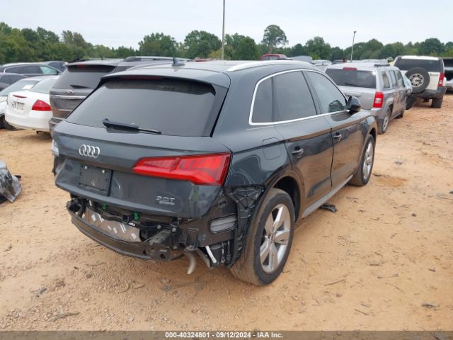 WA1BNAFY9J2220069 Audi Q5 2.0t Premium/2.0t Tech Premium