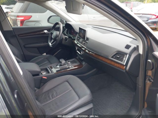 WA1BNAFY9J2220069 Audi Q5 2.0t Premium/2.0t Tech Premium