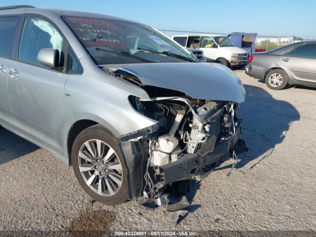5TDDZ3DC8LS240749 Toyota SIENNA XLE