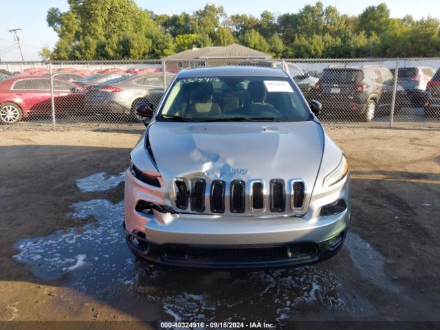 1C4PJLAB8EW104270 Jeep Cherokee Sport