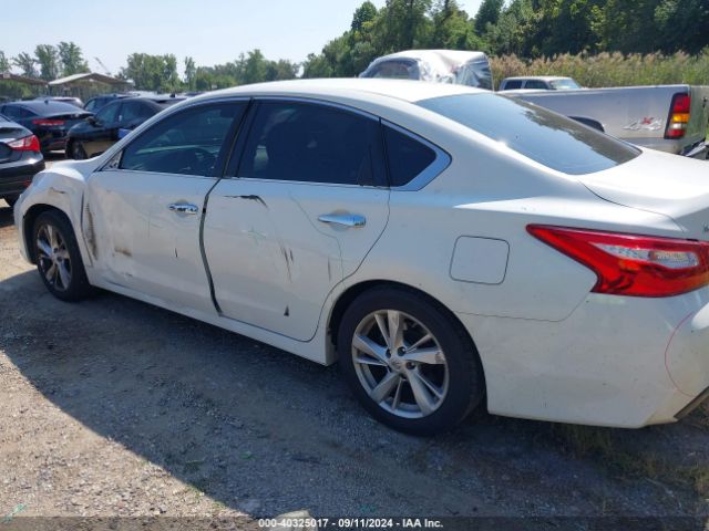 1N4AL3AP1HN351612 Nissan Altima 2.5 S