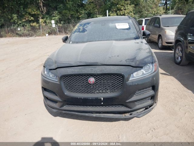 SADCJ2BV9HA495128 Jaguar F-pace 35t Premium
