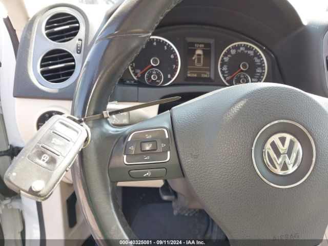 WVGAV7AX5FW507715 Volkswagen TIGUAN SE