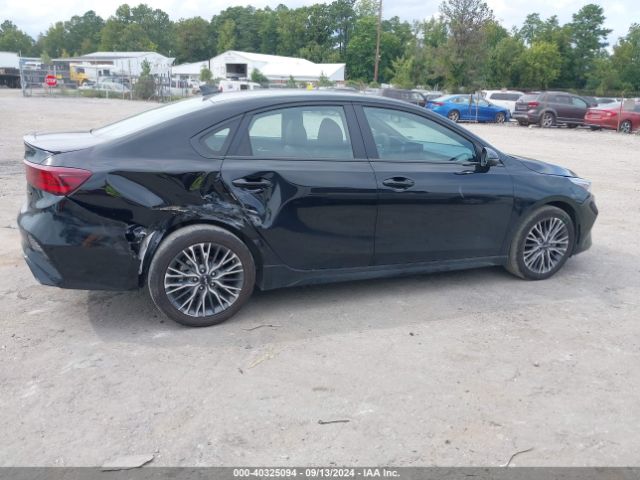 3KPF54AD2PE586514 KIA Forte Gt-line