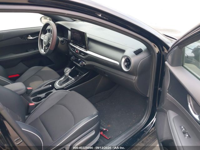 3KPF54AD2PE586514 KIA Forte Gt-line