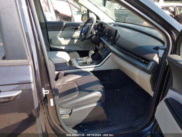 KNDNB4H35N6133119 KIA Carnival Mpv Lx Seat Package