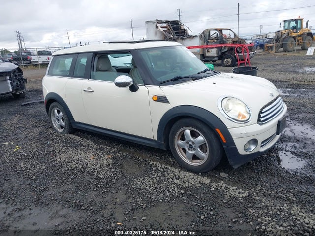 2009 MINI COOPER CLUBMAN WMWML33549TN69279 Photo 0