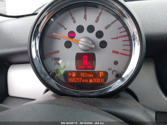 2009 MINI COOPER CLUBMAN WMWML33549TN69279 Photo 6