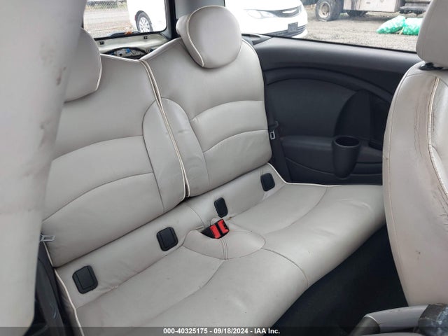2009 MINI COOPER CLUBMAN WMWML33549TN69279 Photo 7
