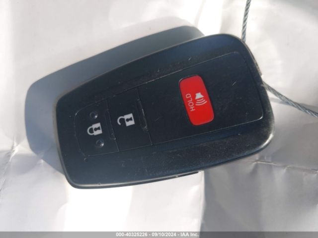 JTDKARFU0G3011335 Toyota Prius Four