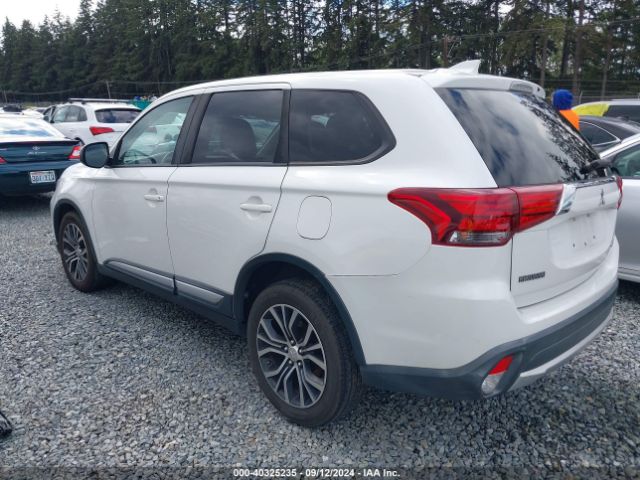 JA4AZ2A37HZ017877 Mitsubishi Outlander Es