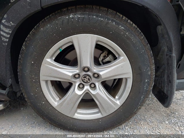 5TDBZRBHXMS549763 Toyota Highlander Le