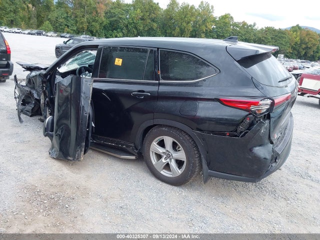 5TDBZRBHXMS549763 Toyota Highlander Le