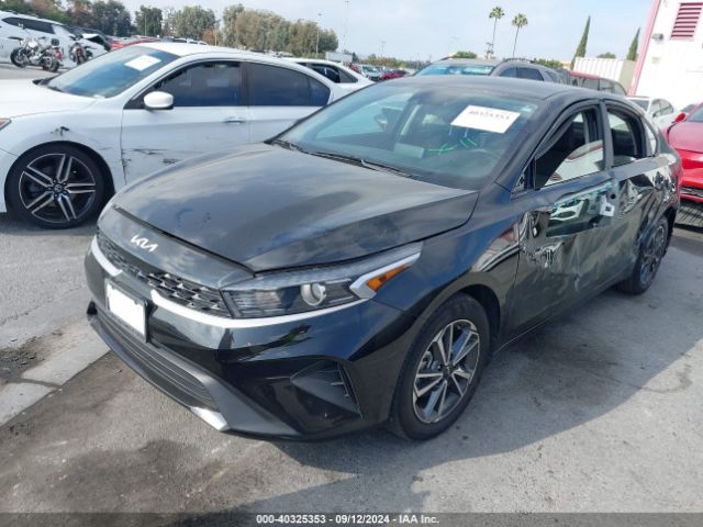 3KPF24AD1NE503774 KIA Forte Lxs