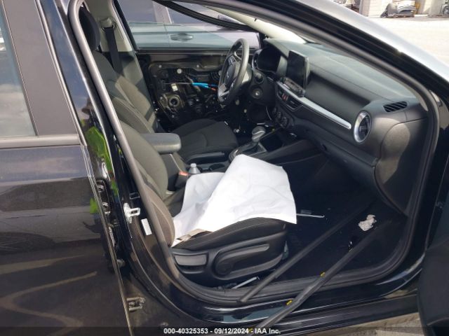 3KPF24AD1NE503774 KIA Forte Lxs