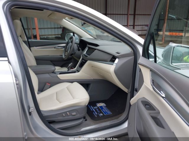 1GYKNBRS8HZ216044 Cadillac XT5 LUXURY