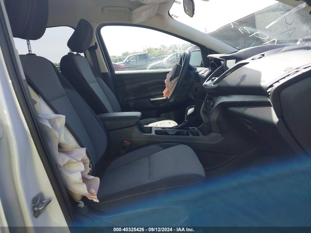 Ford ESCAPE SE 2019 1FMCU9GD0KUA93706 Image 5