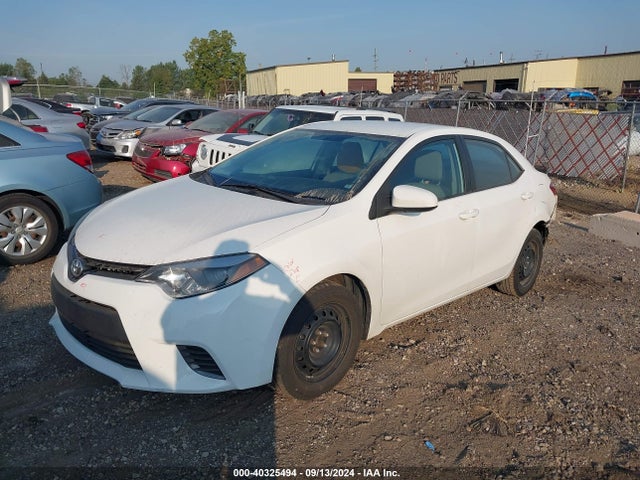 Toyota COROLLA LE 2016 5YFBURHEXGP545558 Image 2