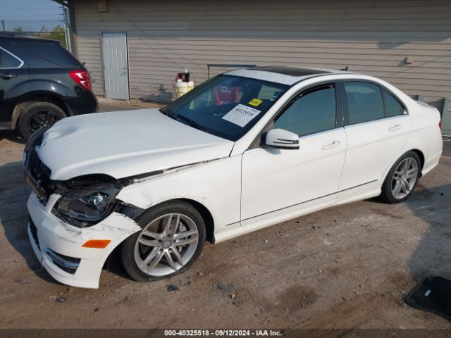 WDDGF8AB2EA954106 Mercedes-Benz C 300 Luxury 4matic/sport 4matic