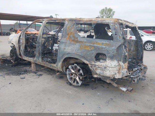 Chevrolet Suburban 4wd Premier 2021 1GNSKFKD5MR280366 Image 3