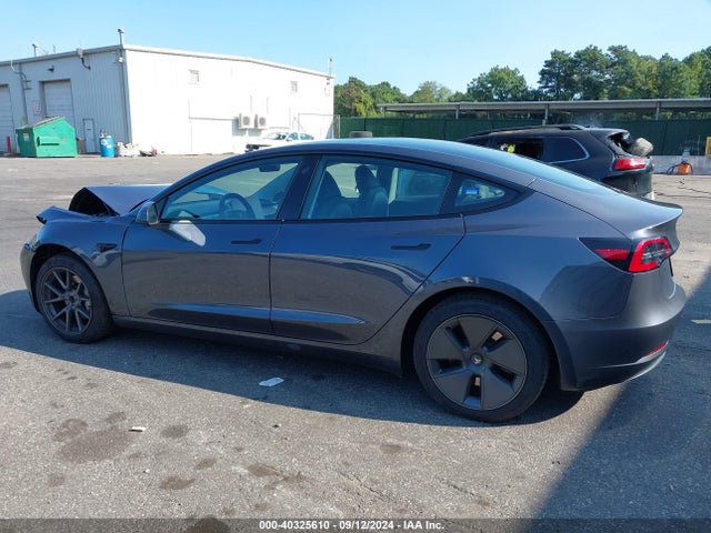 2023 TESLA MODEL 3 5YJ3E1EA7PF663826 Photo 2