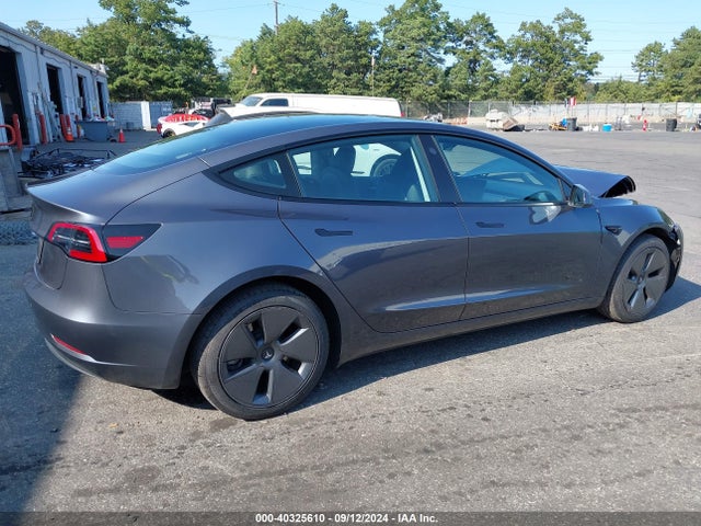 2023 TESLA MODEL 3 5YJ3E1EA7PF663826 Photo 3