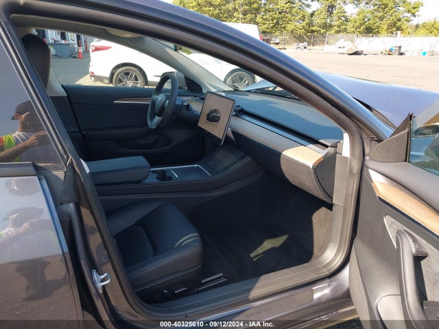2023 TESLA MODEL 3 5YJ3E1EA7PF663826 Photo 4