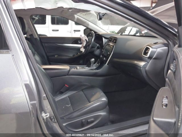 1N4AA6AP4GC430371 Nissan Maxima 3.5 Sl