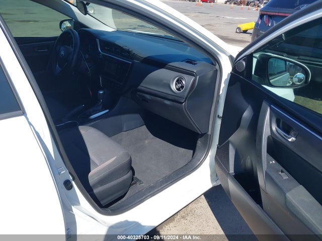 Toyota COROLLA LE 2018 2T1BURHE1JC079817 Image 5