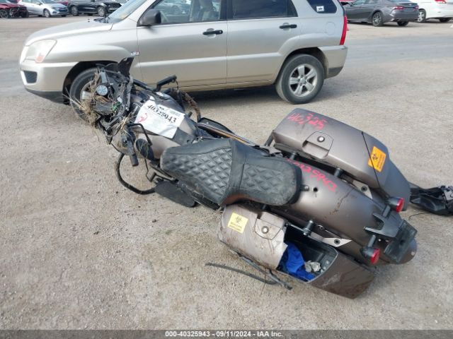 2019 INDIAN MOTORCYCLE CO. CHIEFTAIN 56KTCDAA4K3372889 Photo 2
