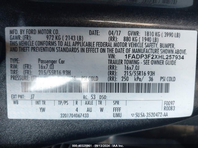 Ford FOCUS SE 2017 1FADP3F2XHL257934 Image 9