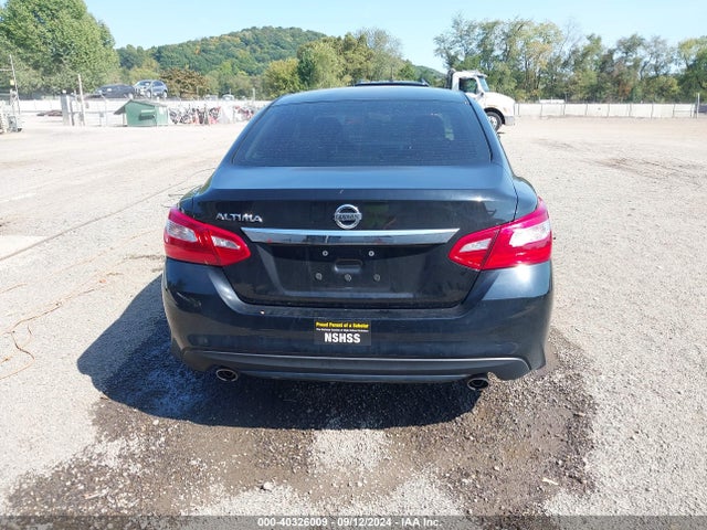 Nissan Altima 2.5 S 2017 1N4AL3AP1HC225729 Image 17
