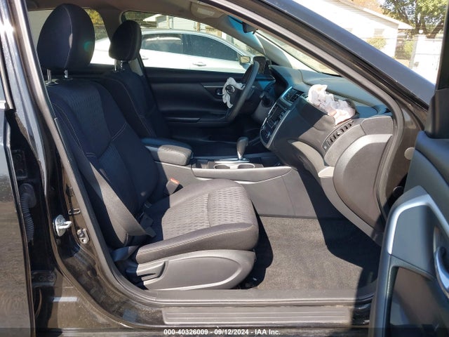 Nissan Altima 2.5 S 2017 1N4AL3AP1HC225729 Image 5